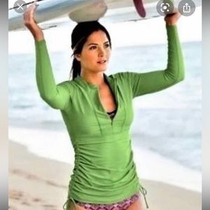 NWOT Athleta Ruched Rash Guard Half Zip Size M